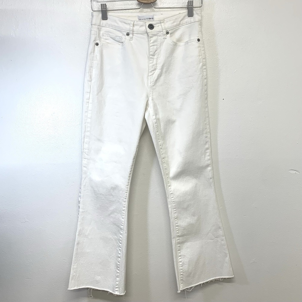 Loft White Curvy High Waist Kick Crop Jean Woman 26 Boot Leg Fray Hem Vacation